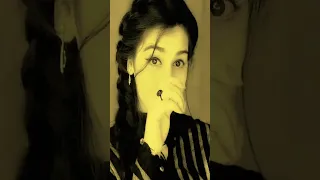 الدموع نزلت رخيصه  مش مصدق لسه عيني عشره هانت دندنها
