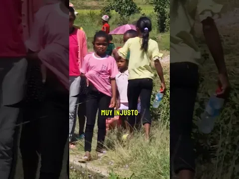Capítulo completo en mi canal | Madagascar #2