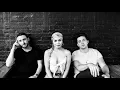 Lay With Me - Phantoms ft. Vanessa Hudgens (Tradução)