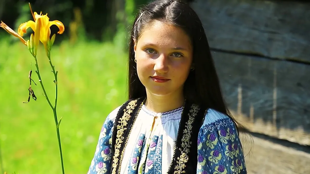 Cornelia Ilie - Ma dusei la fantanita