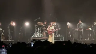 gracie abrams stay surprise song live in bangkok 2025