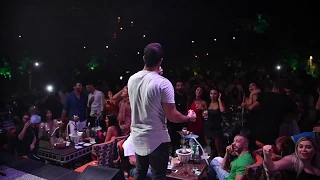 كريم نور يشعل المسرح با اغنيه عالم حيالله و تفاعل غير متوقع من الجمهور 