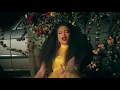 Nicole Bus - Mr. Big Shot