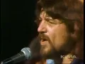 WAYLON JENNINGS - LONESOME ON'RY AND MEAN (Live In TX 1975)