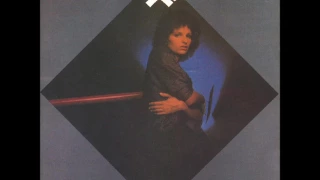 אסתר שמיר במקום הכי נמוך בתל אביב 