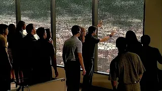 when locusts start attack people they assume that this thick glass will protect them movie recap
