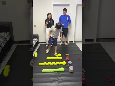Family Balloon Stomp Challenge #Funny #Comedy #Fun #FunnyShorts #FunnyFails #FunnyGames