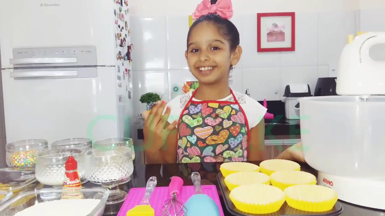RECEITA DE CUPCAKE PARA CRIANÇAS BIA SENDO BIA
