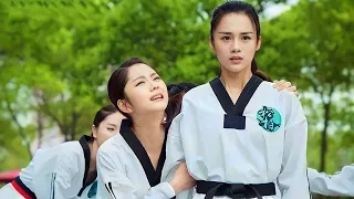 بنت كيوته بس محترفه فنون قتاليه بتدخل مسابقه عشان تثبت ان مفيش اقوي منها وبتكسر عضمهم ملخص مسلسل 