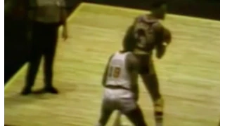 Injured Willis Reed Defense on Wilt Chamberlain - 1970 Finals Game 7
