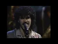 Download Lagu Daryl Hall \u0026 John Oates When Something's Wrong With My Baby Live 1985 Live at the Apollo