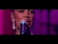 Jorja Smith - Dancing (Live on The Graham Norton Show)
