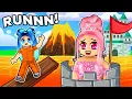 Download Lagu We HELP the PRINCESS Escape in Roblox!