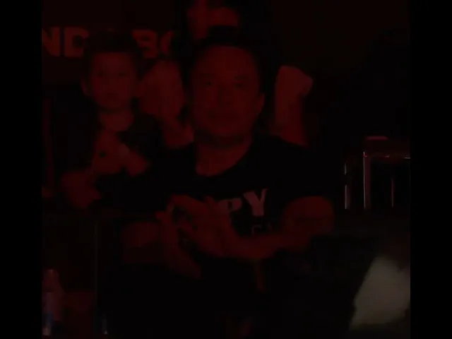 Elon Musk gets boo'd at the Valorant finals