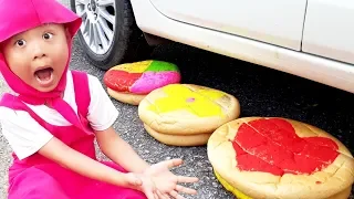 Schelmischer Masha-Junge Video für Kinder  - #kinderliederundlernenfarben #JOHNNYJOHNNYIGENPAPI #2