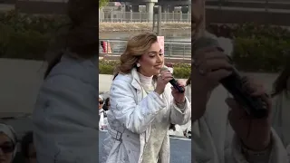 سيمون بتكلم جد  من حفلة جيل الطيبين عين الحياة  دندنها