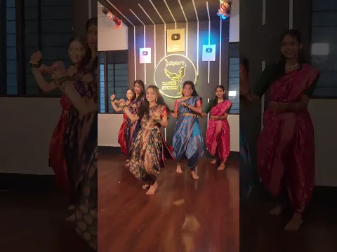Gauri gauri mandava khali .#dstylersdancestudio #marathimilgi #marathitadka #marathireels #bts