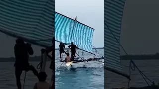 What do boats in the remote parts of Papua New Guinea look like? ⛵️ #sailingfamily #sailinglife