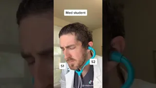 طالب طب Vs دكتور قلبية سماع أصوات ونفحات القلب أطباء سماعة حكيم 