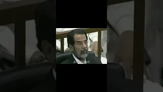 القاضي يسأل صدام حسين هل انت مذنب ام بريئ  دندنها