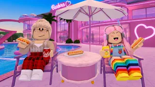 NOSSO DIA NA MANSÃO ROSA DE DUBAI! Roleplay - ROBLOX