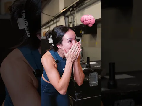 Le Leo la Mente a Chelsea Green 🧠 @WWE @wweespanol