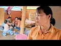 Download Lagu Thu's mother felt very worried about her daughter when she saw Chu often visiting her house.