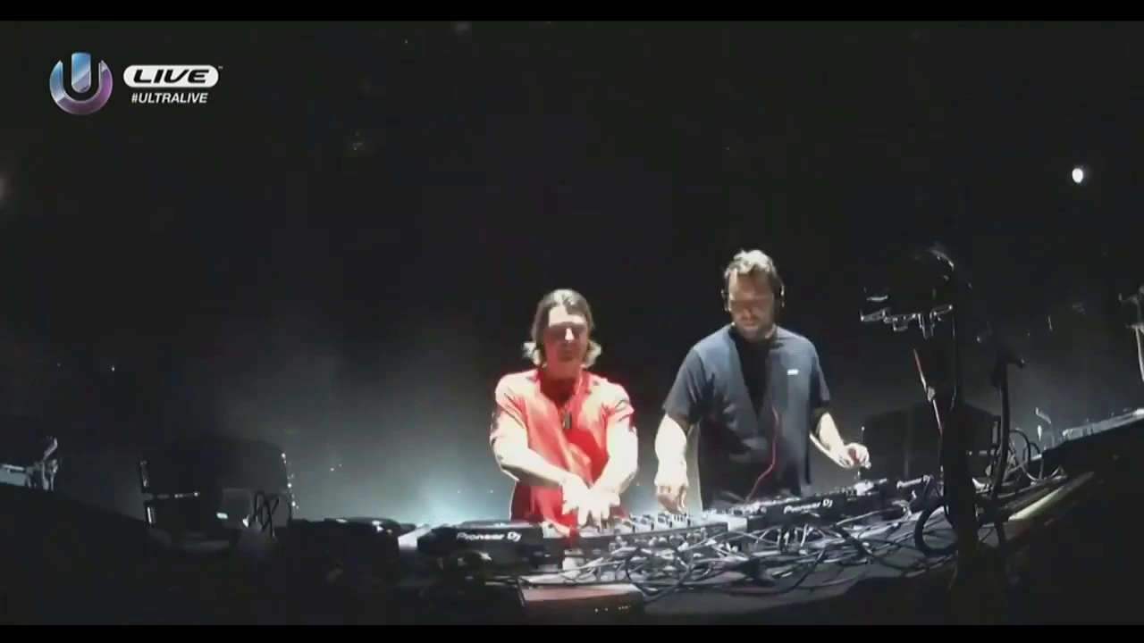 @axwellingrosso Playing My Song With @albinmyersTV
