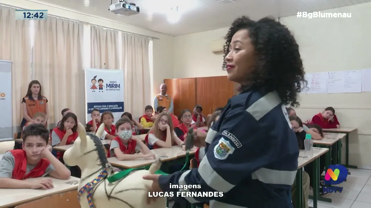 Ação do Maio Amarelo chega até as escolas de Blumenau