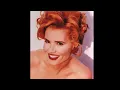 SEXY AND BEAUTIFUL PHOTOS OF Geena Davis