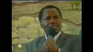 Askofu Zachary Kakobe Kuelea Kwa Chuma Cha Shoka 