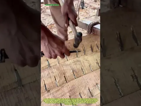Befestigung von Metallverbindungselementen in einem Holzbrett mit einem Hammer