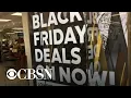Experts predict record spending this holiday season despite rising inflation supply chain issues