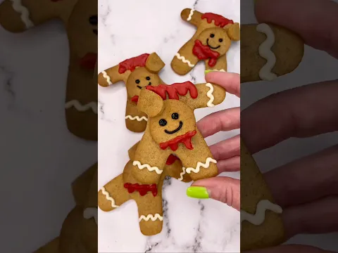The GingerDEAD Man 💀🍪🩸 Lost his head, not his smile! 😂🔪 #halloween #cakedbyrach