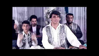 سلام خدمت همه شما دوستان عزیزم آهنگ عيدی به خدمت شما عزیزان پیش کش شد ساخته این آهنگ ۷ سال پیش 