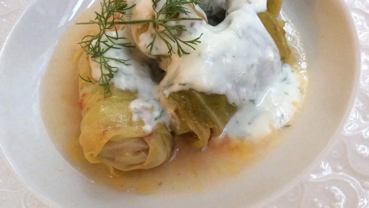 ETLI LAHANA DOLMASI RECIPE - Turkish Cabbage Rolls With Ground Beef