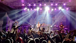 Download Rocket Rockers - Ingin Hilang Ingatan (FULL HD) MP3