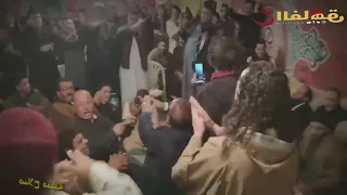 كنتي يا دار بحب انك   عيت بو هني ه و فريق شط الح ري ه      ع الفاهق دندنها