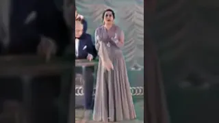 أم كلثوم أنساك وأحب تاني ليه 