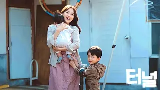 ظابط بيسافر بالزمن للمستقبل بالغلط وهو بيحاول يقبض على مجرم وبيشوف بنته هناك وبتساعده 