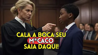 Uma juíza arrogante ri de um menino negro no tribunal—Minutos depois, ela é quem está encrencada.