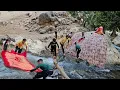Download Lagu The love of cleaning houses and washing carpets and blankets the traditional way in the river
