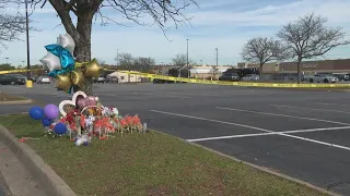 Chesapeake Strong Hampton Roads community keeps Walmart victims in mind this Thanksgiving