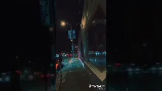 ماذا لو قلت أنا أعلم أنت تعلمين ماذا لو أخبرتك أنني معجب بك 