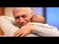 Download Lagu Las imágenes de la casa de Özcan Deniz fueron emotivas: lloró mientras abrazaba a su bebé
