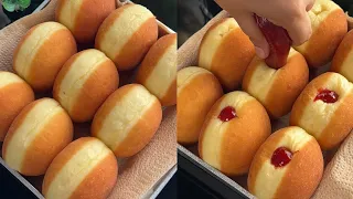 Resep Donat Bomboloni Dengan Secangkir Tepung. Bikin selai strawberry sendiri