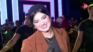 هي دي بقي المطربه نسرين ايمن الا مصر كلها بتدور عليها مكسره قاعه جلوري مع اوشا فرحه اولاد تعيلب دندنها