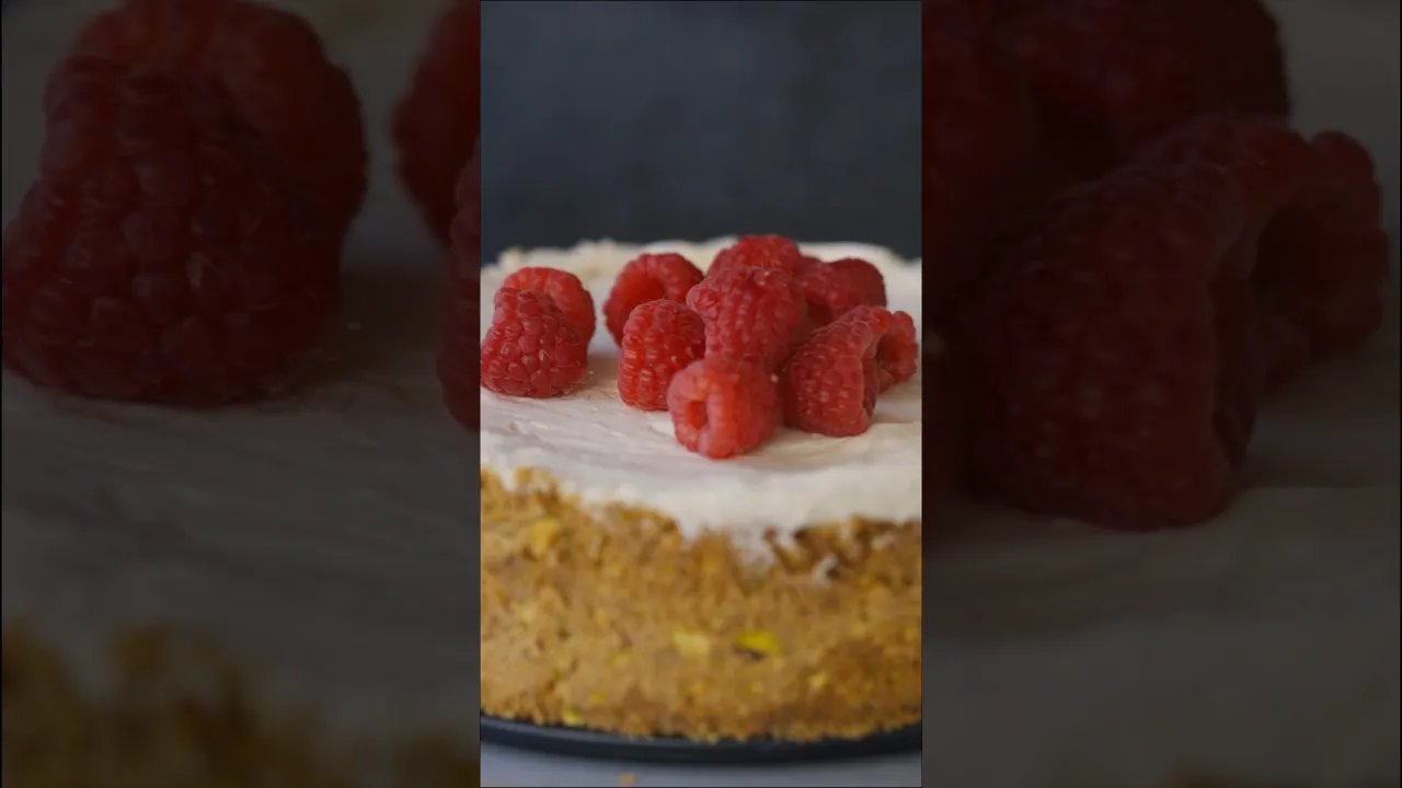 Whats Melissas secret to getting that pistachio flavor in her new #cheesecake #recipe? Ice cream!