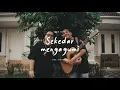 Lagu Daun Jatuh - Sekedar Mengagumi (Live Stripped)