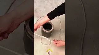 The Bundling Process Of The Cross Shaped Bucket Hanging Knot 